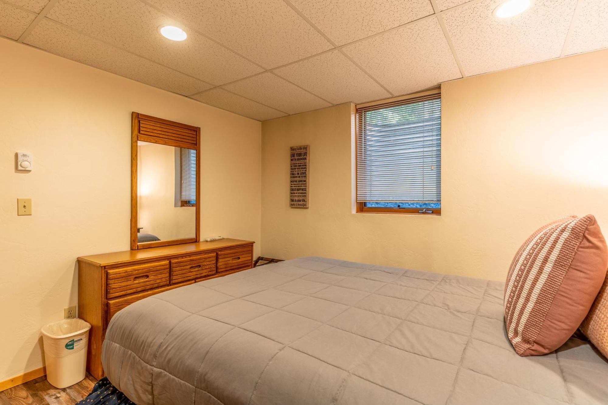 Gray Wolf Condos At Whitefish Room photo