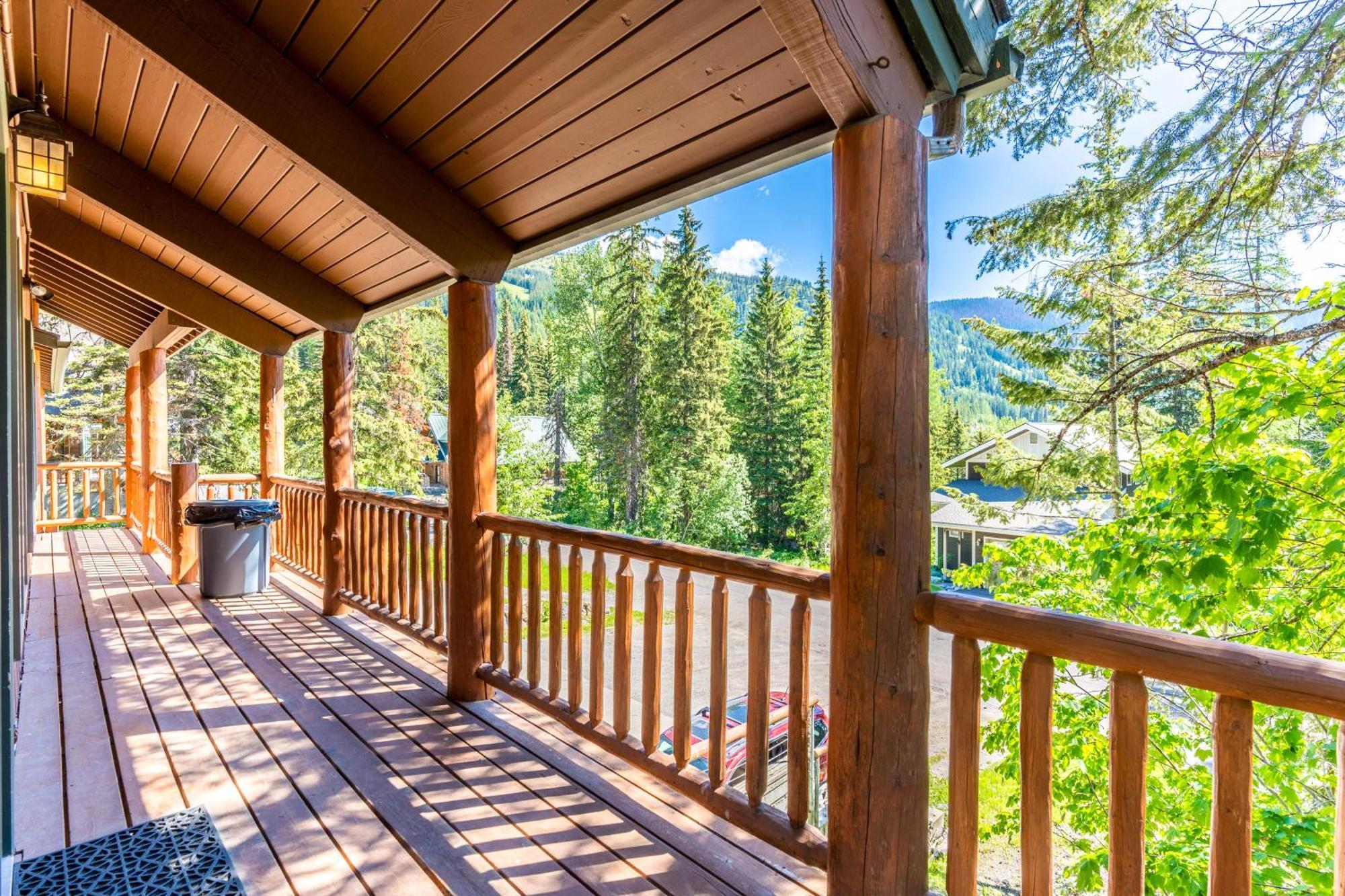Gray Wolf Condos At Whitefish Exterior photo