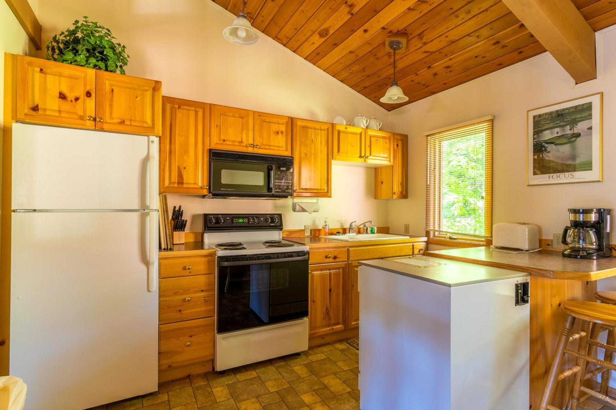 Gray Wolf Condos At Whitefish Exterior photo